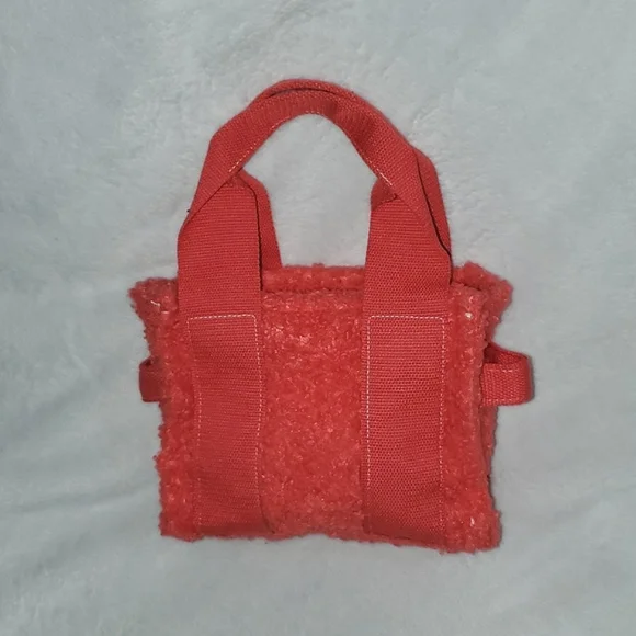BDG Urban Outfitters Serena Sherpa Mini Tote Bag - Picture 11 of 12